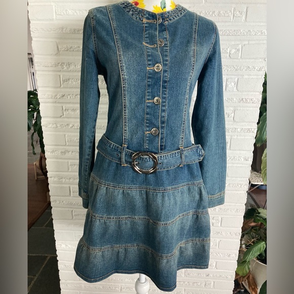 Femiculine Dresses & Skirts - Femiculine denim dress